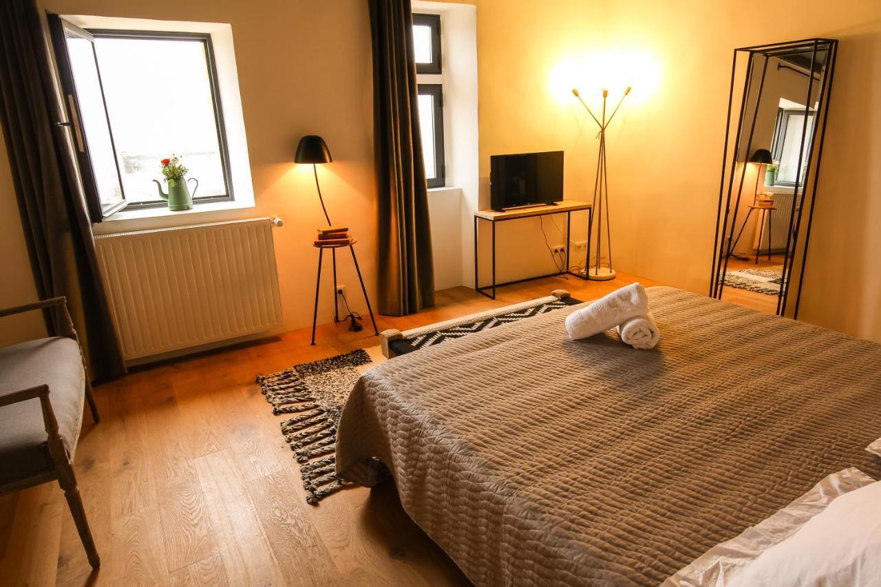 La Maison D'Aime Saint-Quentin-la-Poterie Exteriör bild