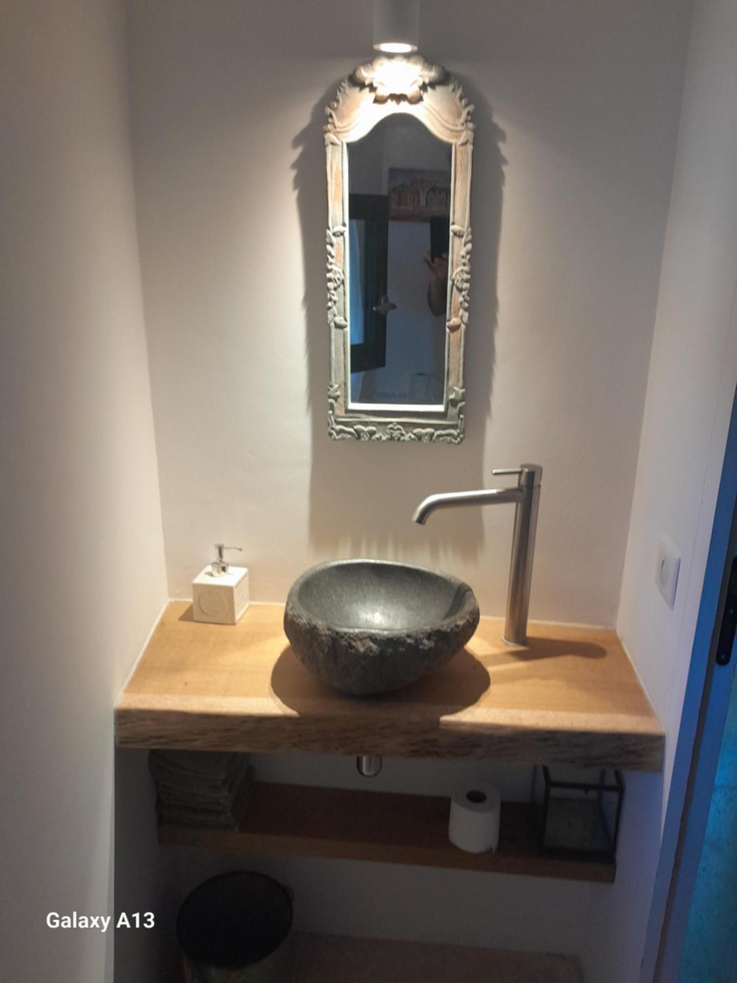 La Maison D'Aime Saint-Quentin-la-Poterie Exteriör bild