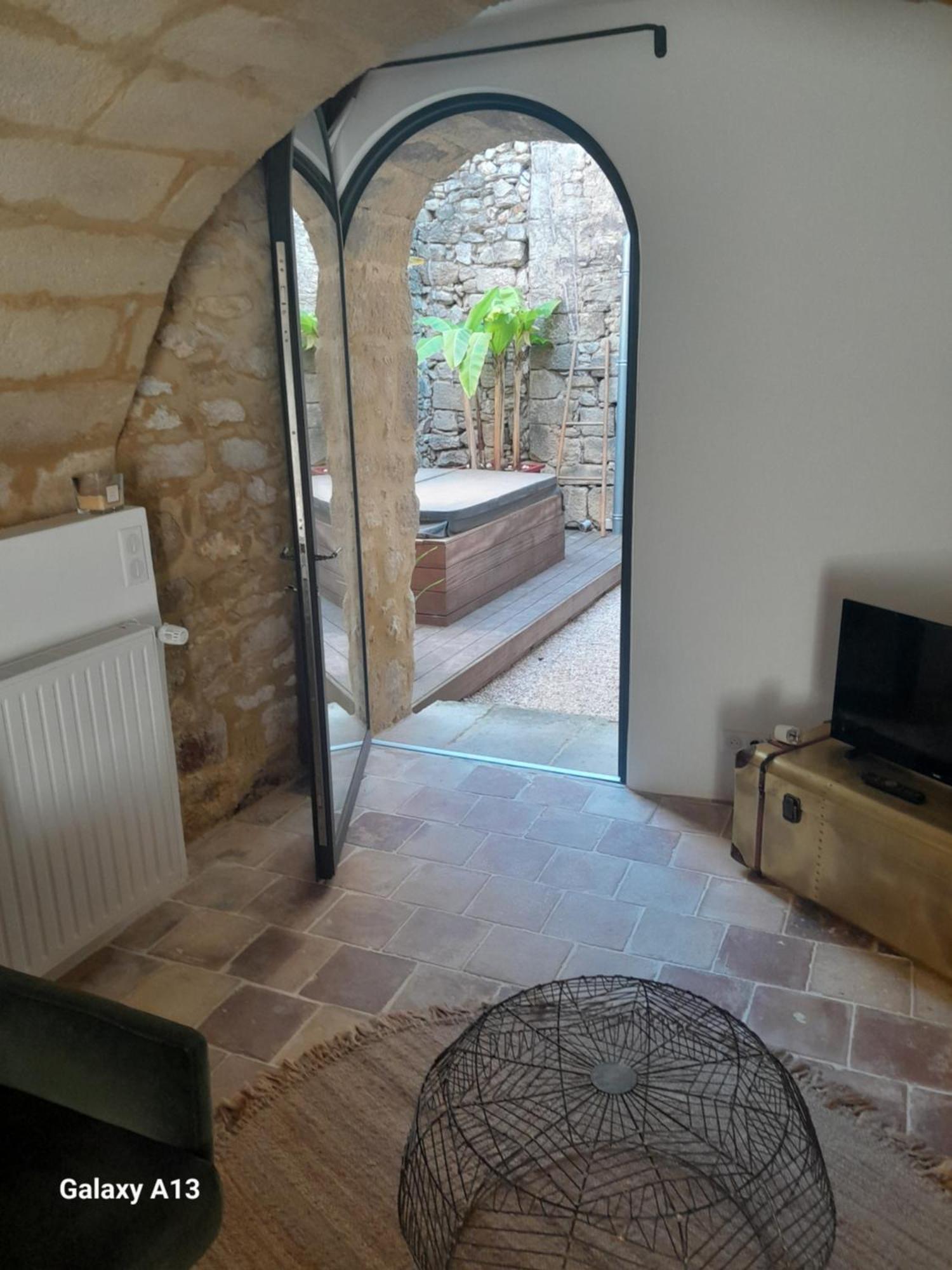La Maison D'Aime Saint-Quentin-la-Poterie Exteriör bild